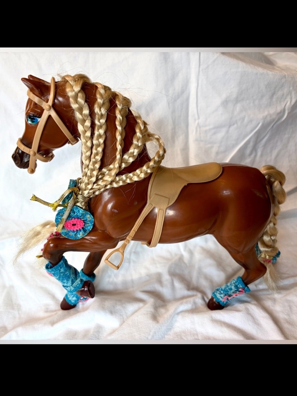 Mattel Barbie Dream Horse 1990s Star Stepper Brown Horse with Saddle